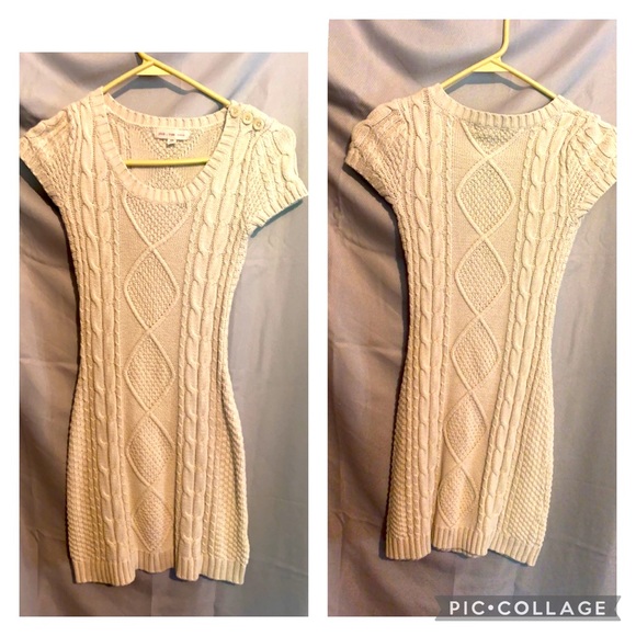 Small sweater dress - Picture 1 of 4